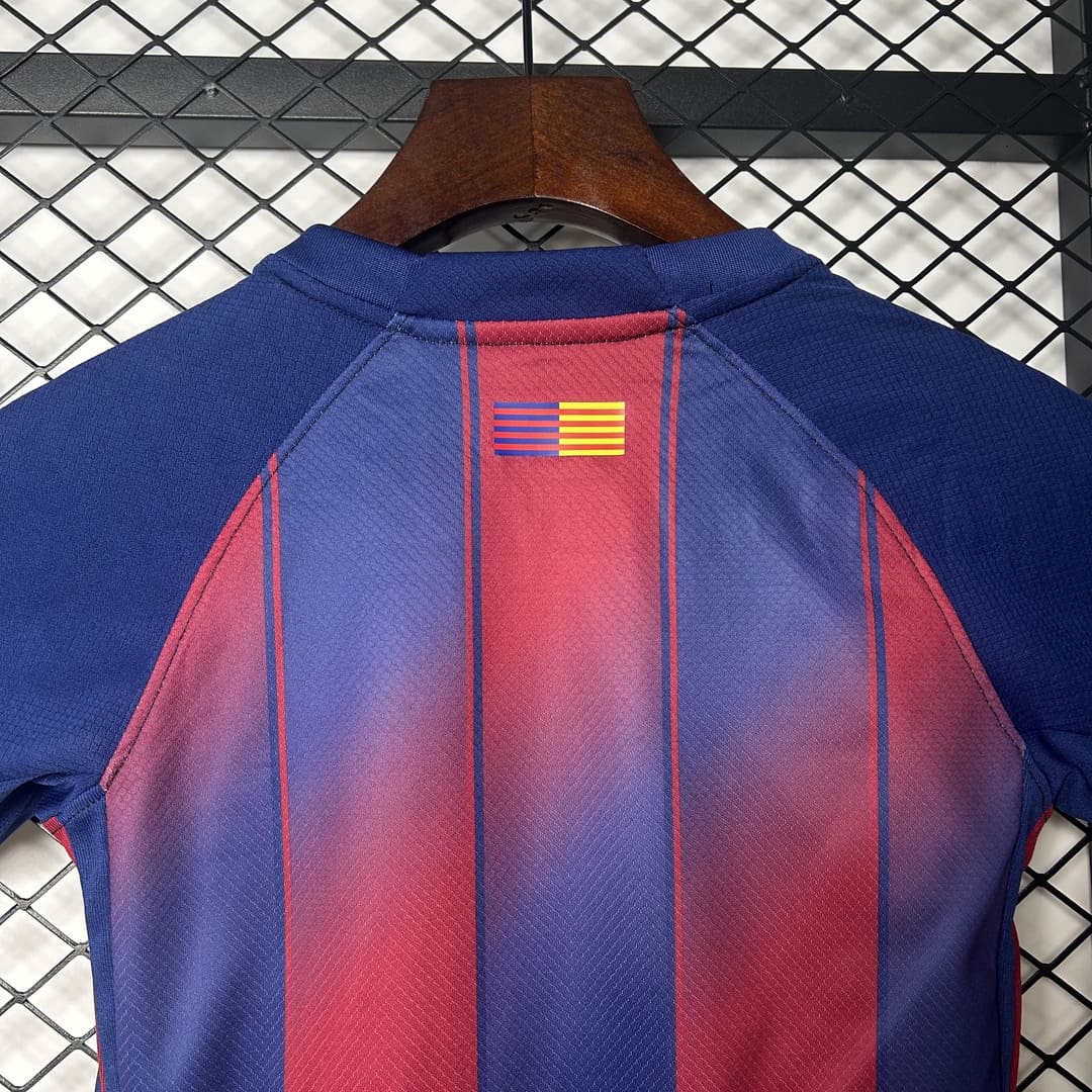 Barcelone 25/26 Domicile Kit Enfant