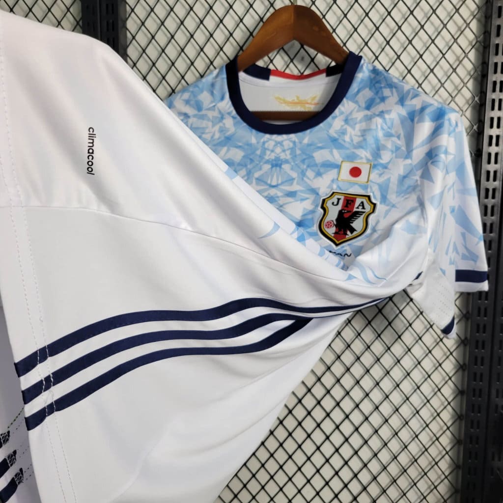 Japon 2016 Maillot Extérieur