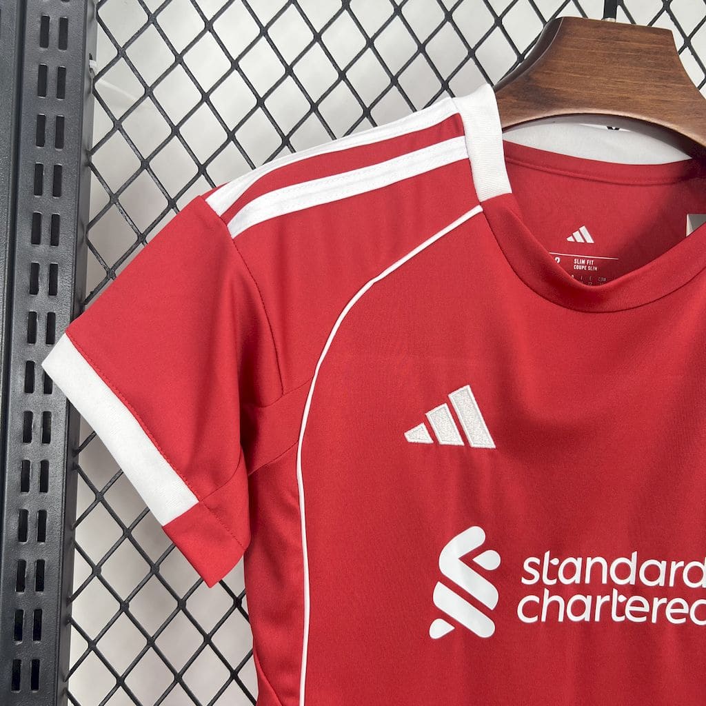 Liverpool 25/26 Domicile Kit Enfant