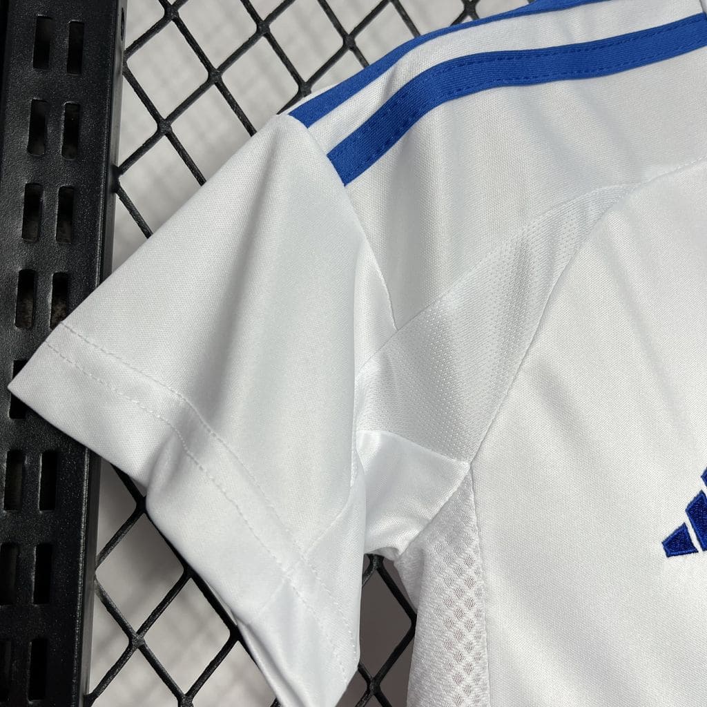 Lyon 25/26 Domicile Kit Enfant