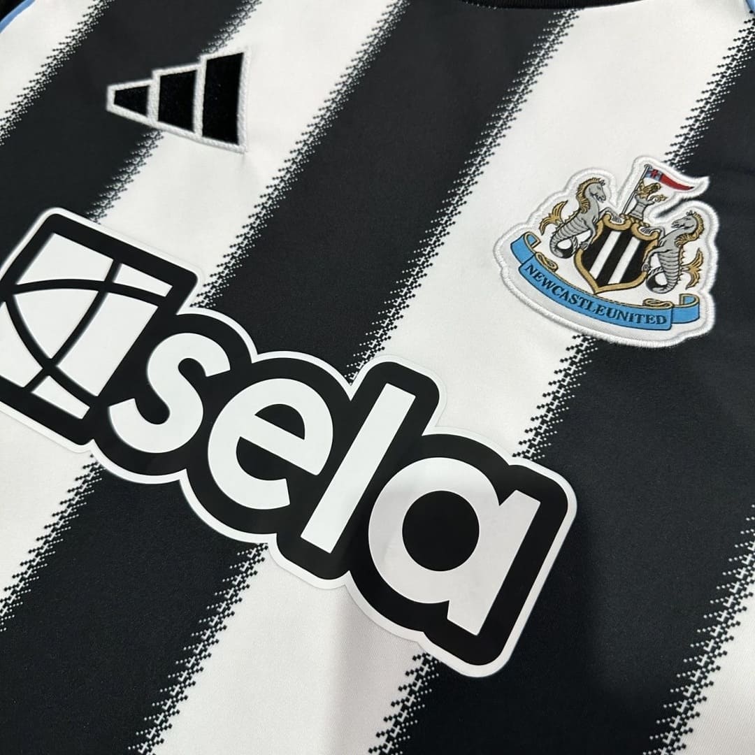 Newcastle 25/26 Maillot Domicile