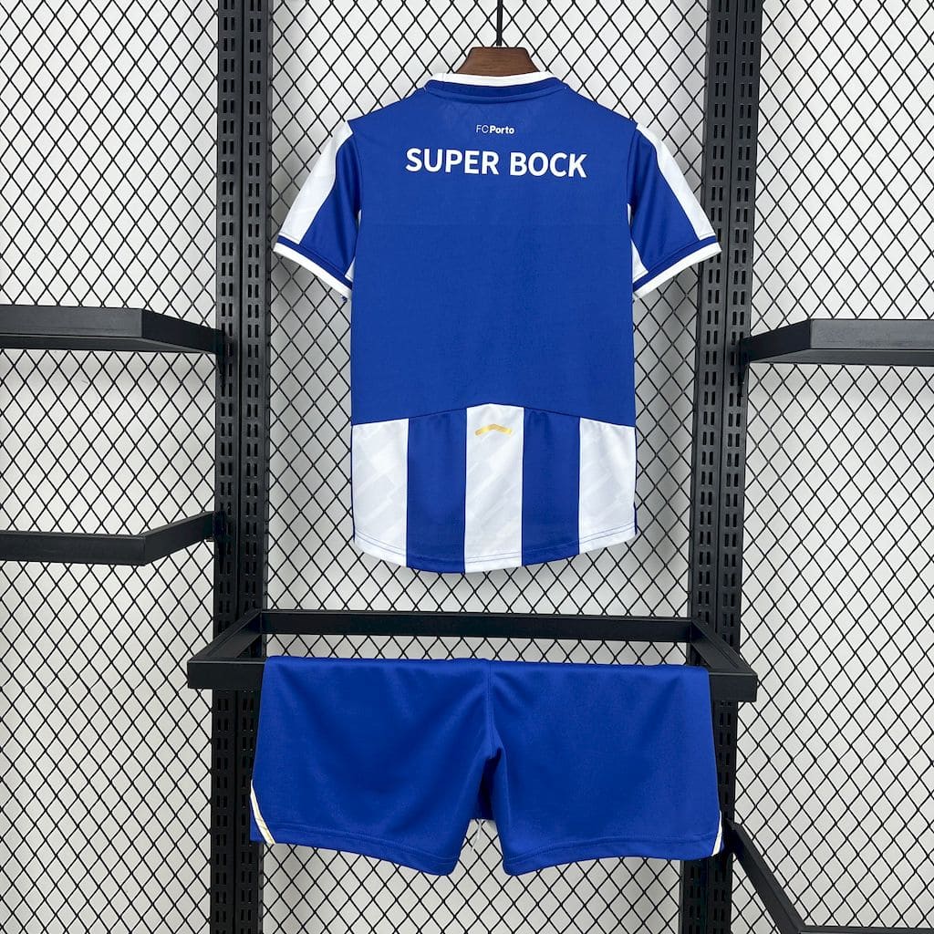 Porto 25/26 Domicile Kit Enfant