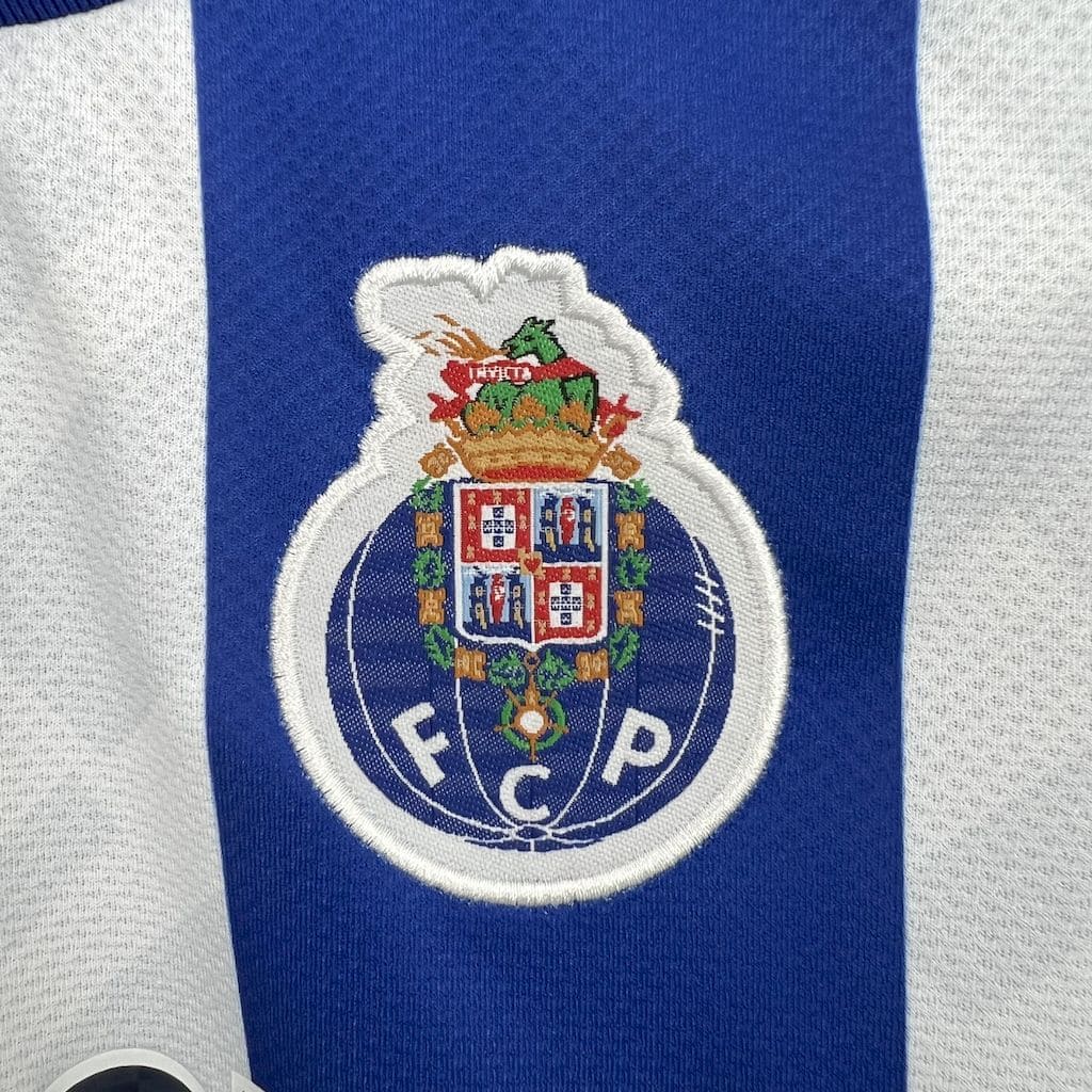 Porto 25/26 Domicile Kit Enfant