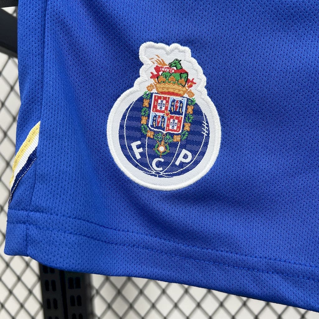 Porto 25/26 Domicile Kit Enfant