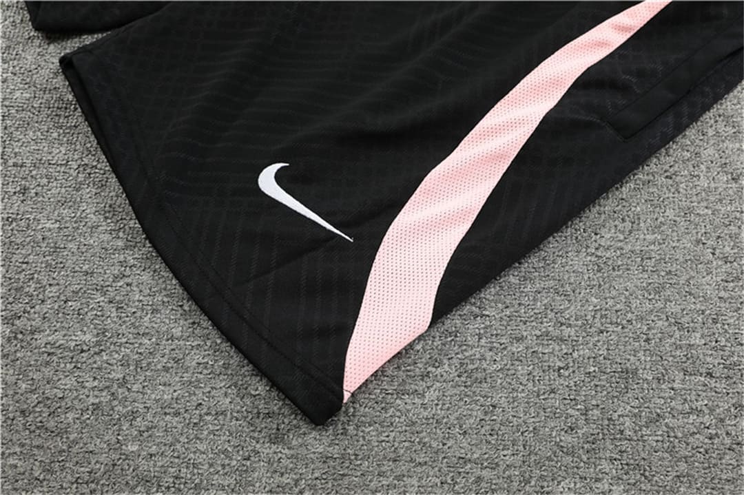 Paris Saint-Germain 22/23 Kit Training Rose