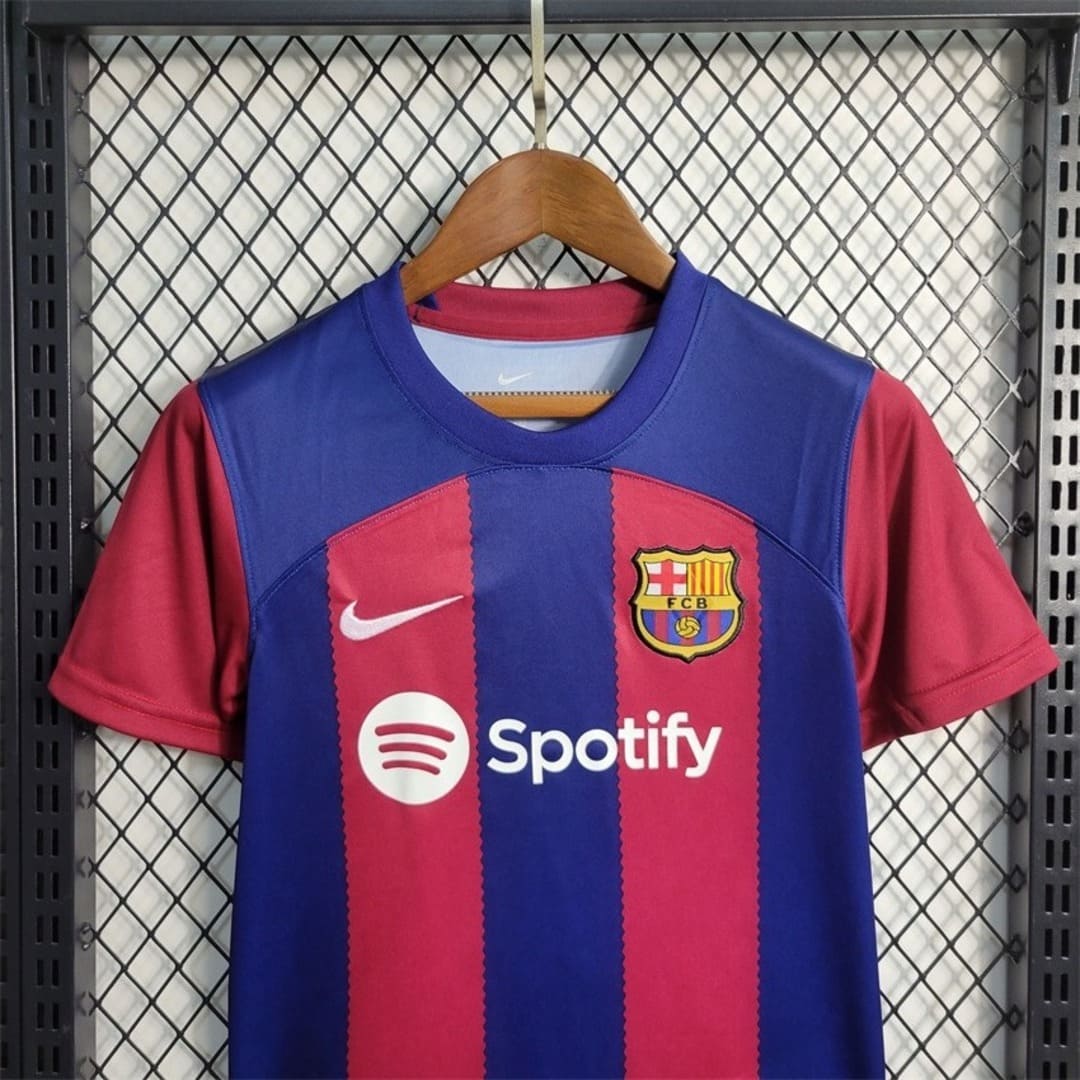 Barcelone 23/24 Domicile Kit Enfant