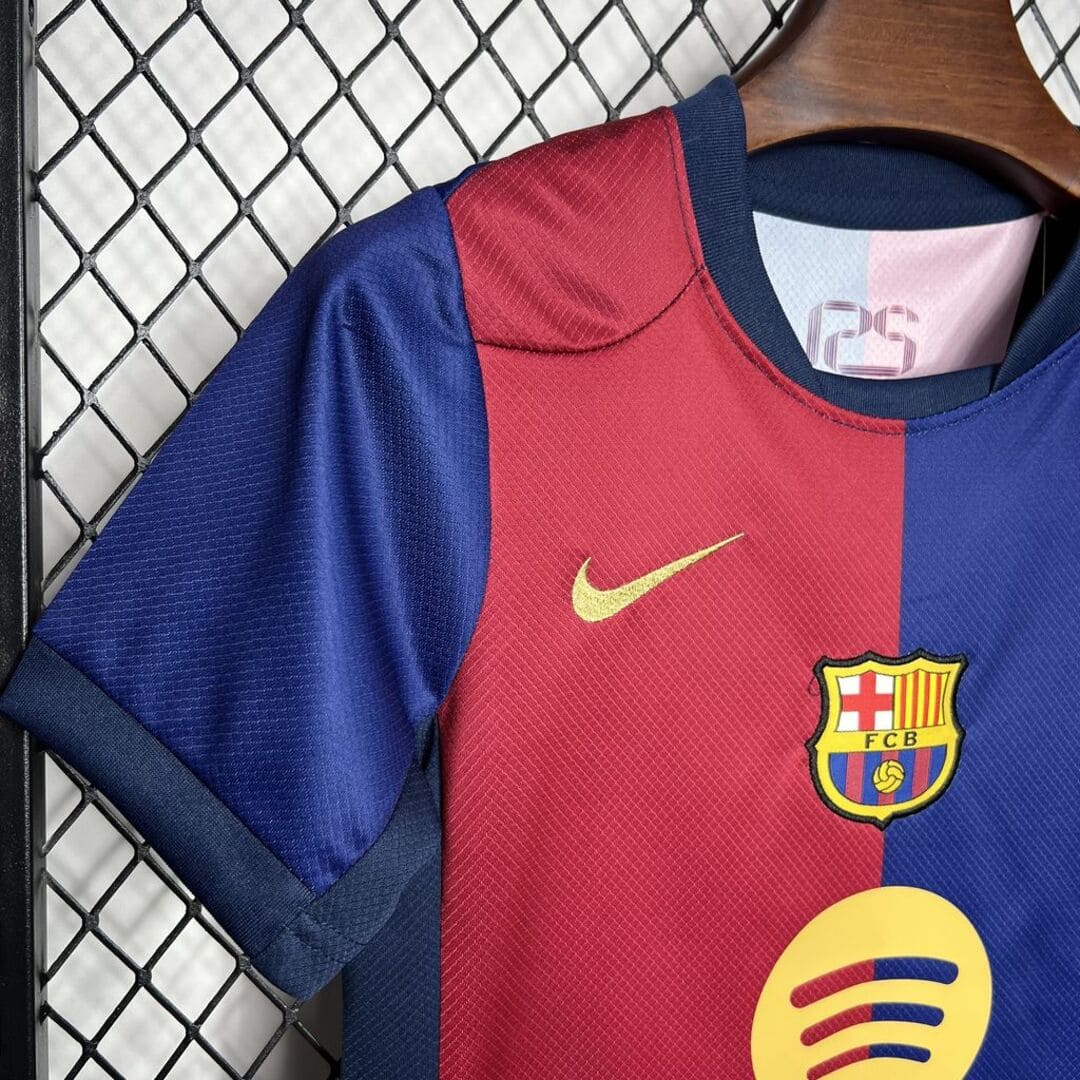 Barcelone 24/25 Domicile Kit Enfant