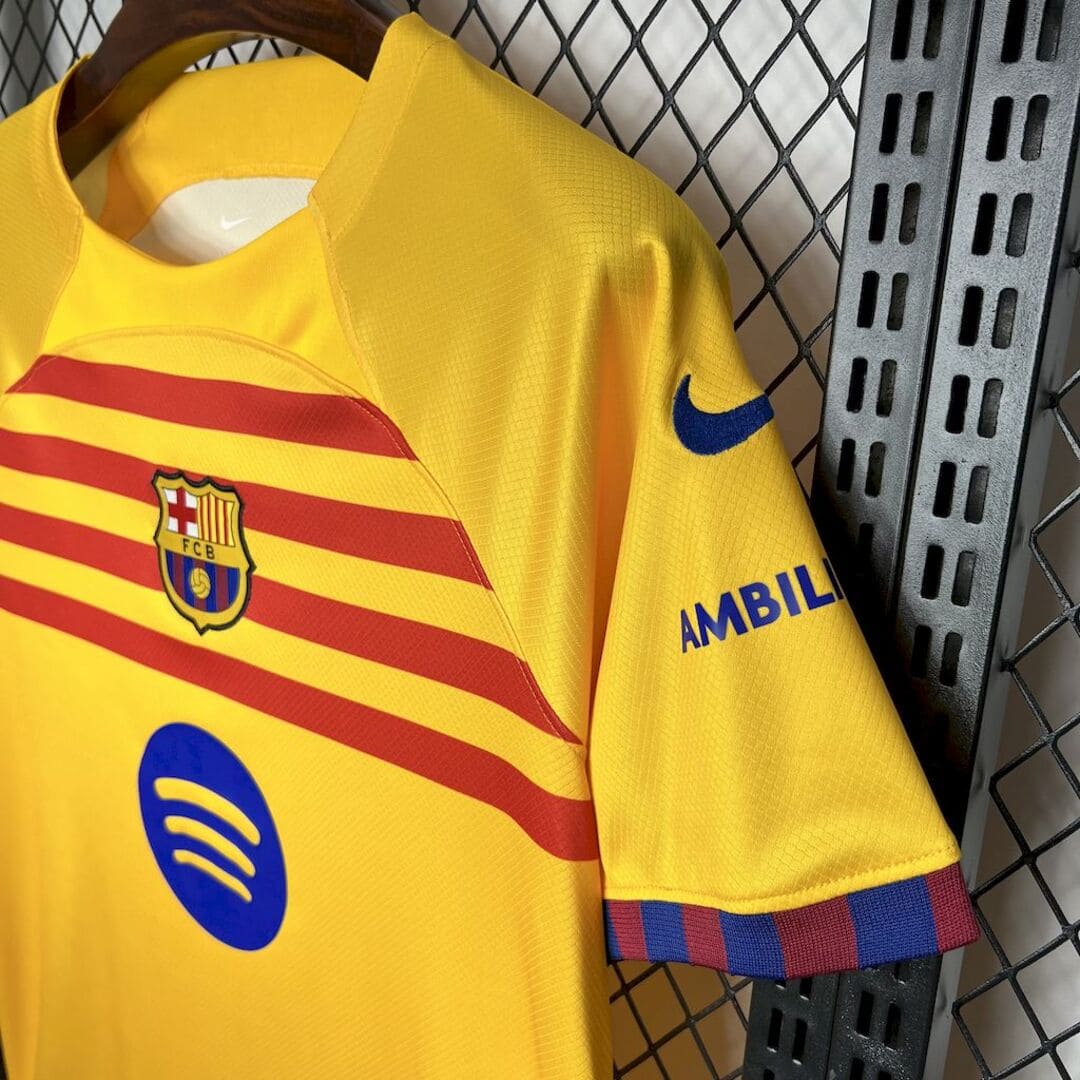 Barcelone 24/25 Maillot Fourth