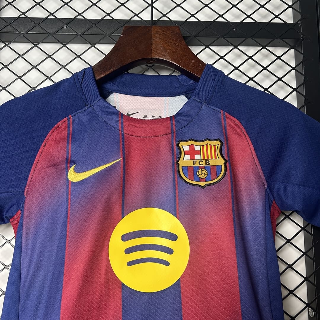 Barcelone 25/26 Domicile Kit Enfant