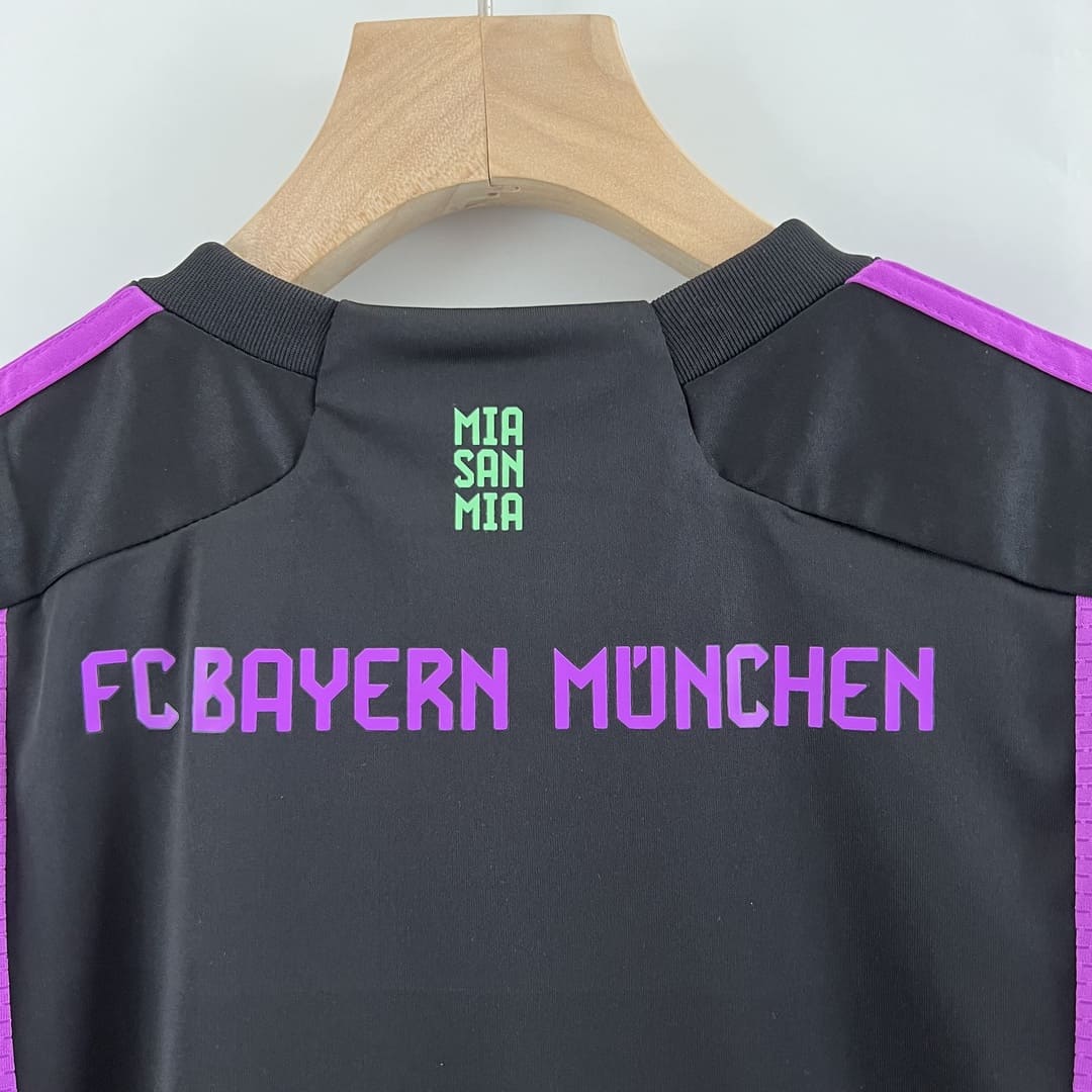 Bayern Munich 23/24 Extérieur Kit Enfant