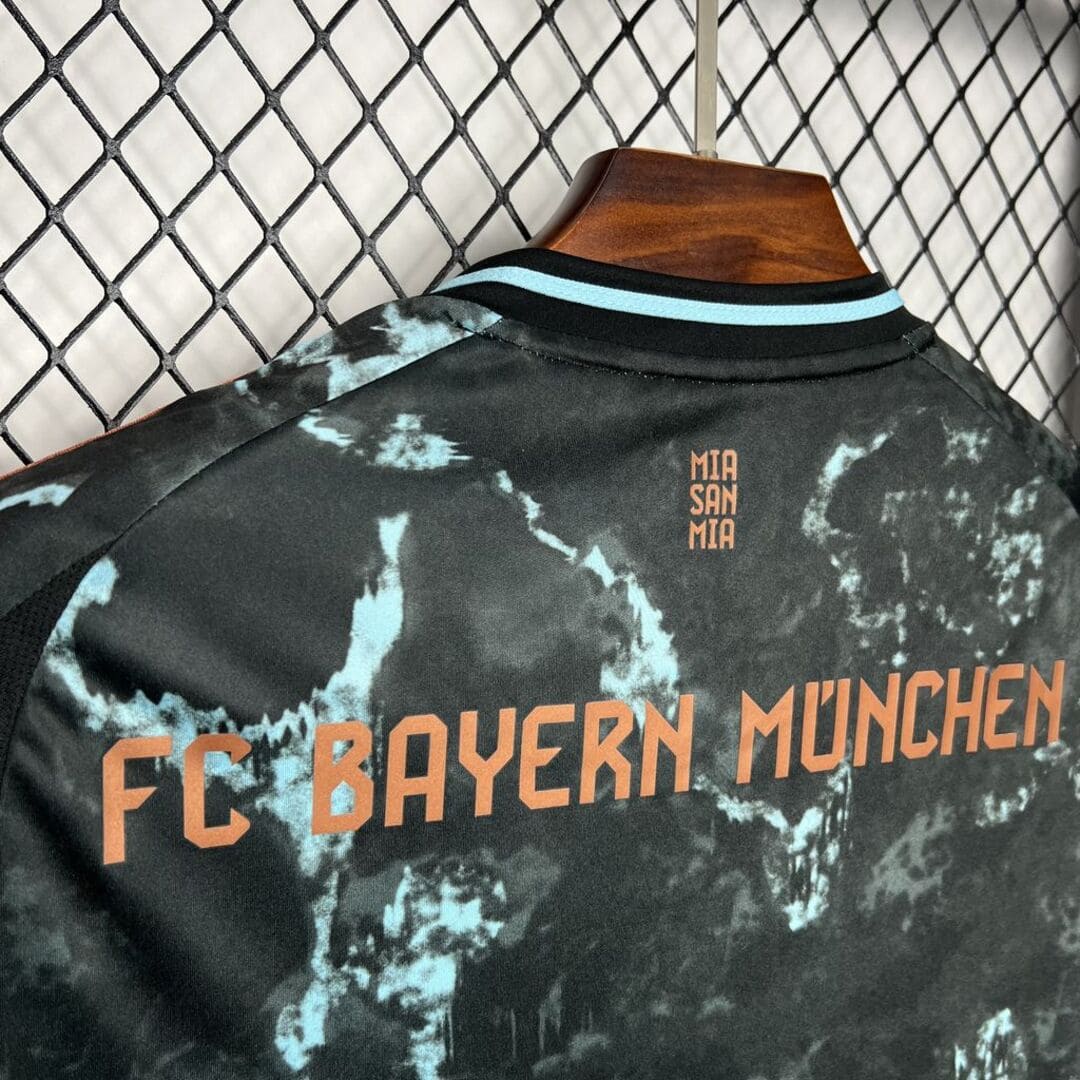 Bayern Munich 24/25 Maillot Extérieur