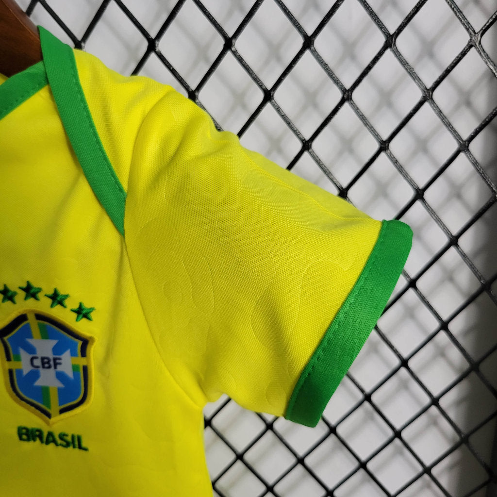 Brésil 2022 Maillot Domicile Bébé