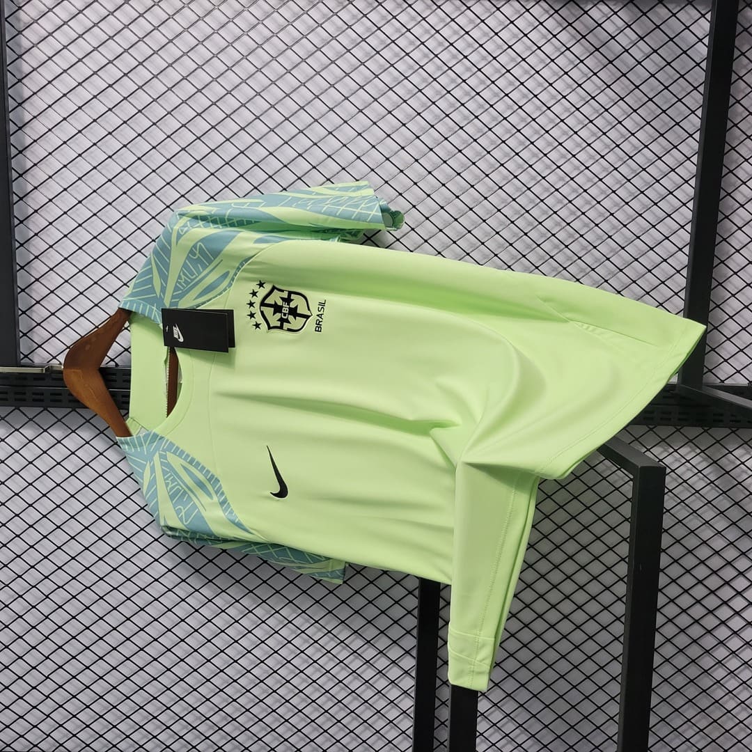 Brésil 2022 Maillot Entrainement Vert Clair