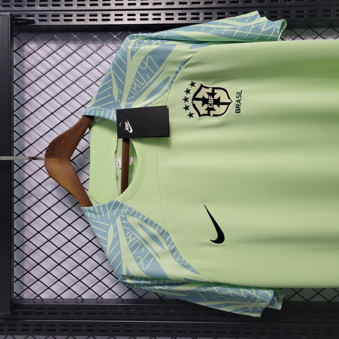 Brésil 2022 Maillot Entrainement Vert Clair