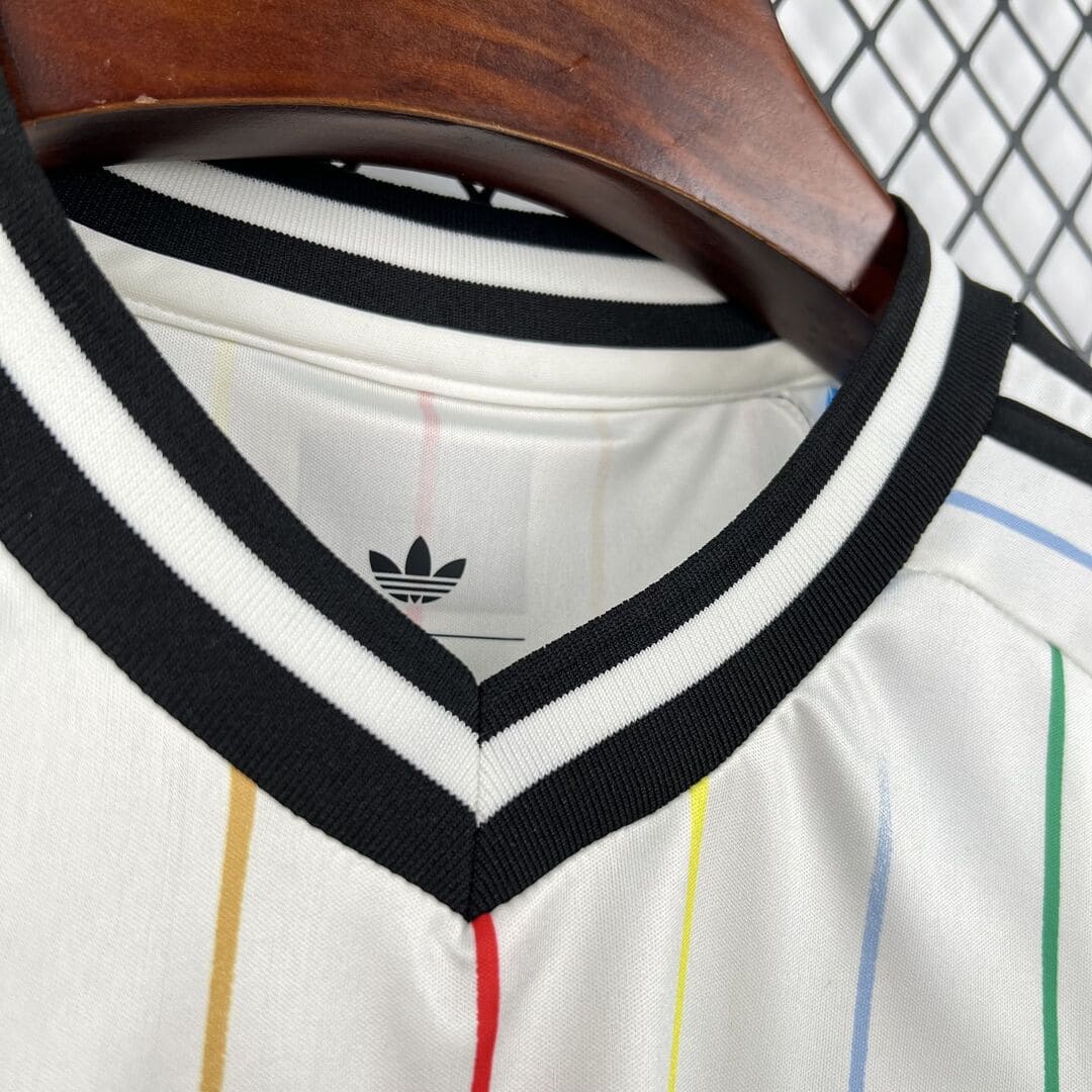 Japon 2026 Maillot Extérieur