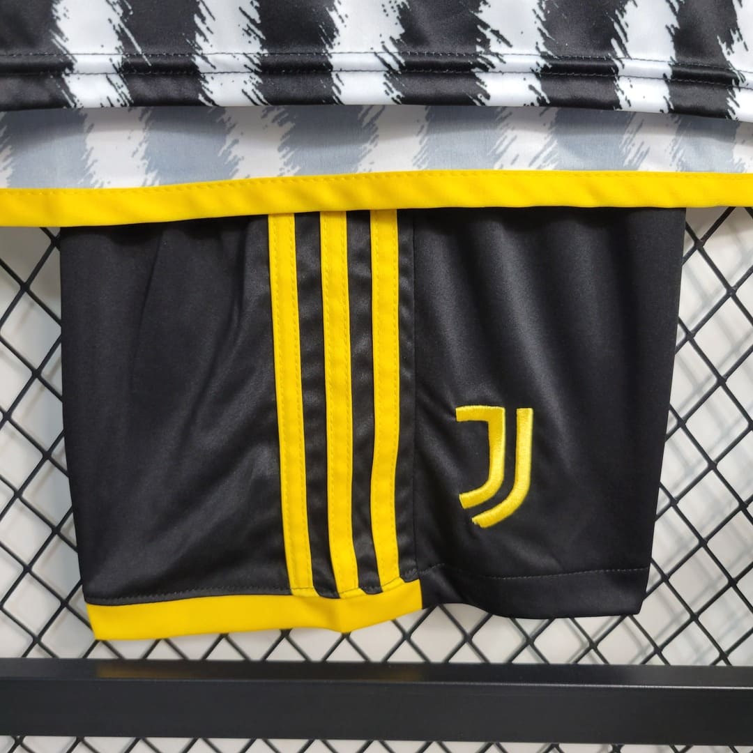 Juventus 23/24 Domicile Kit Enfant