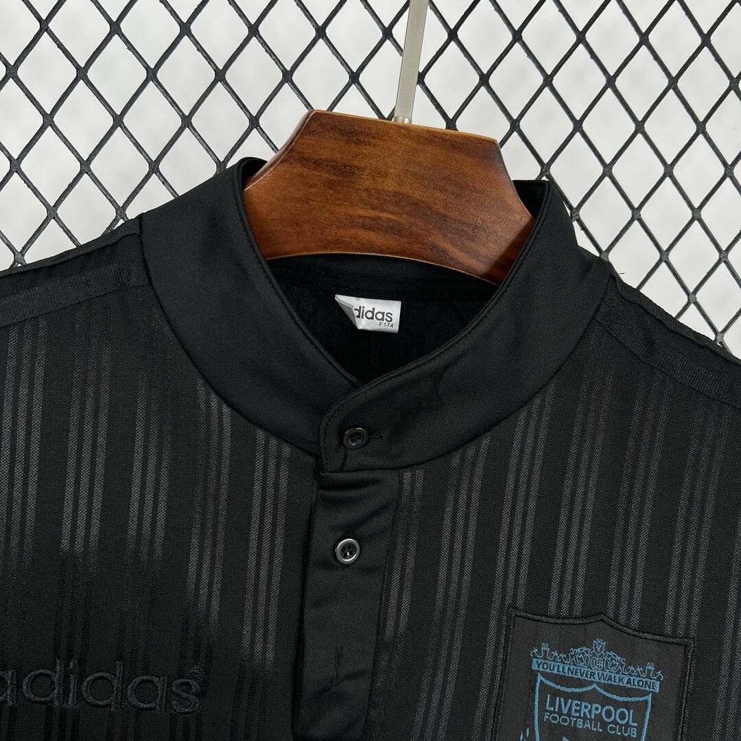 Liverpool 95/96 Maillot Noir