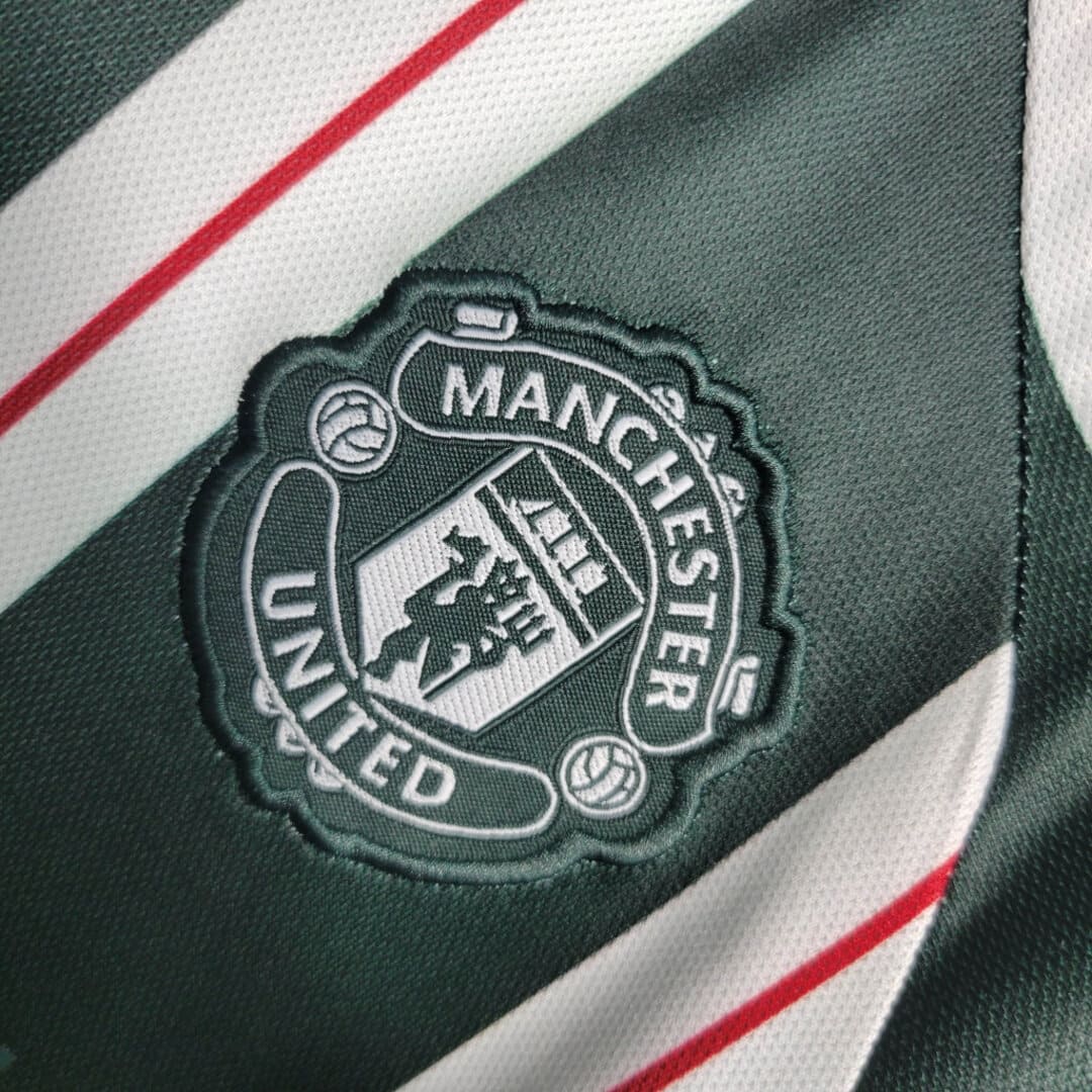 Manchester United 23/24 Extérieur Kit Enfant