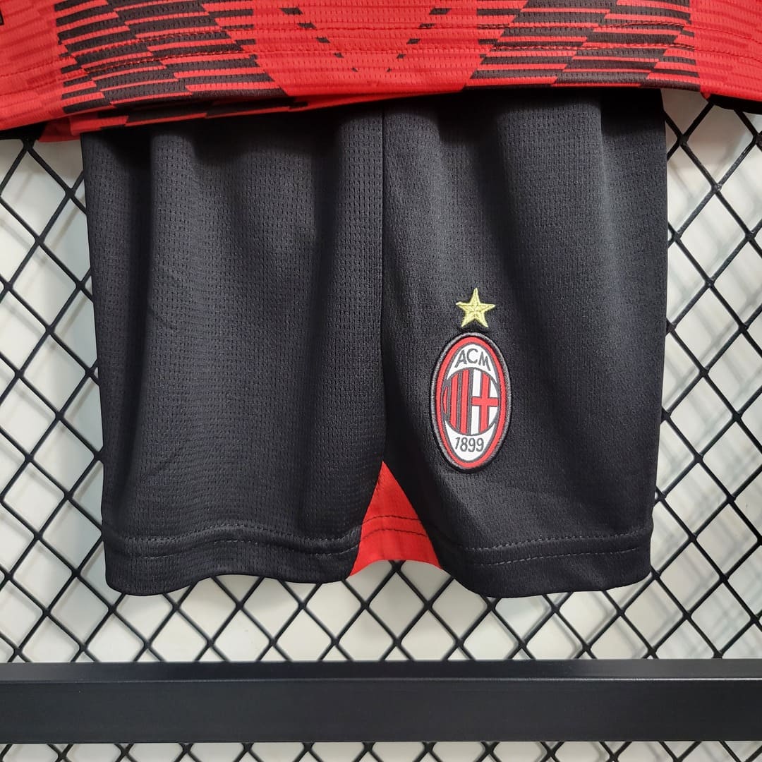 Milan AC 23-24 Domicile Kit Enfant