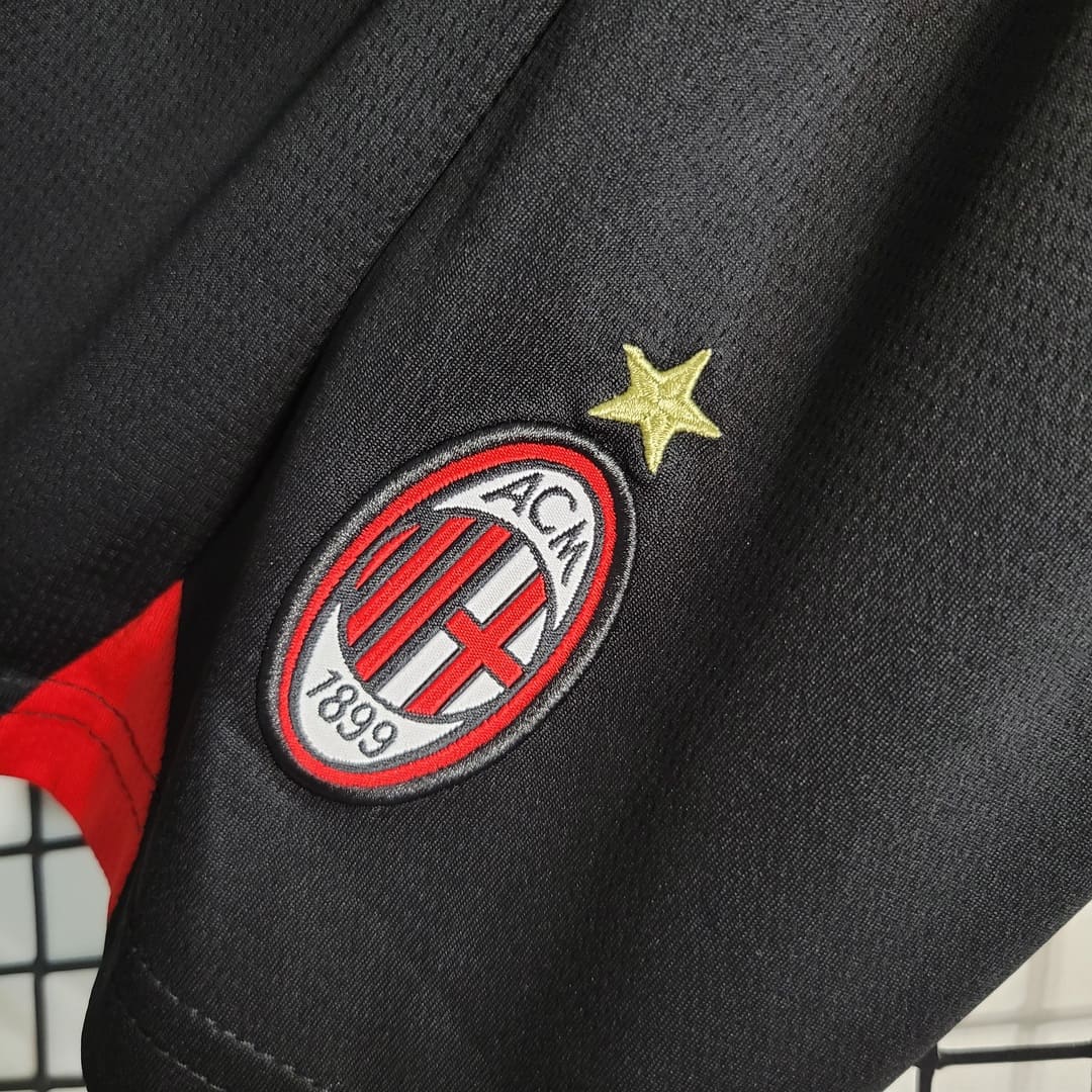 Milan AC 23-24 Domicile Kit Enfant