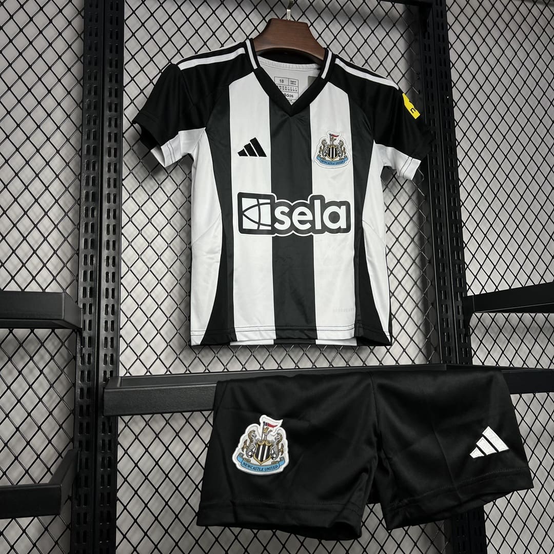 Newcastle 24/25 Domicile Kit Enfant