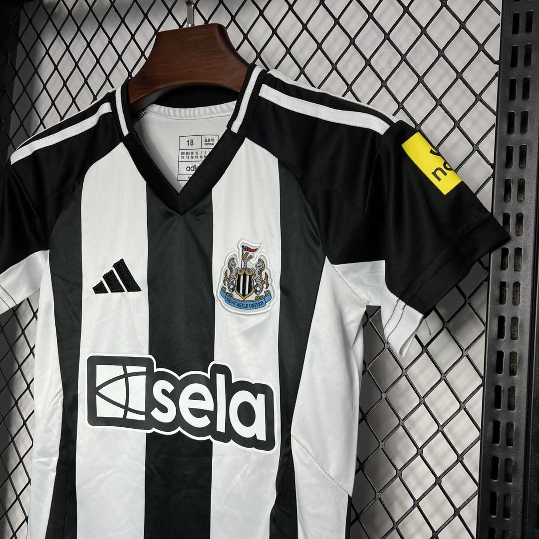 Newcastle 24/25 Domicile Kit Enfant