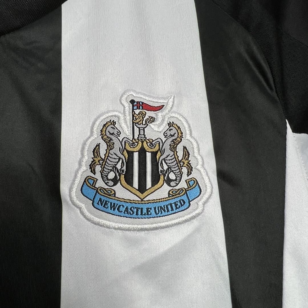 Newcastle 24/25 Domicile Kit Enfant