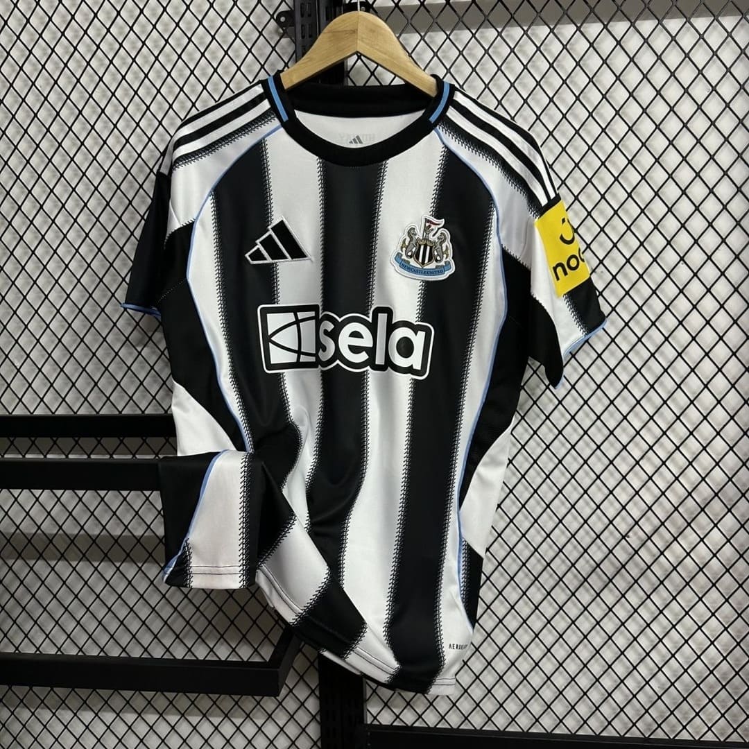 Newcastle 25/26 Maillot Domicile