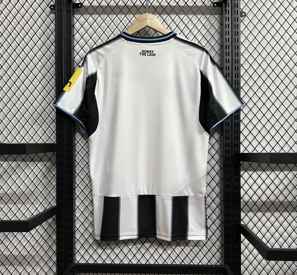Newcastle 25/26 Maillot Domicile