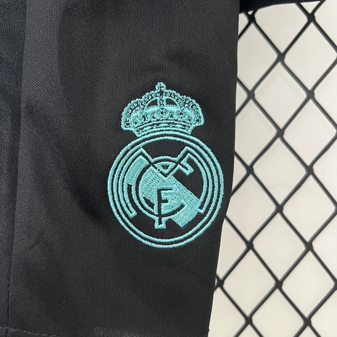 Real Madrid 17/18 Extérieur Kit Enfant