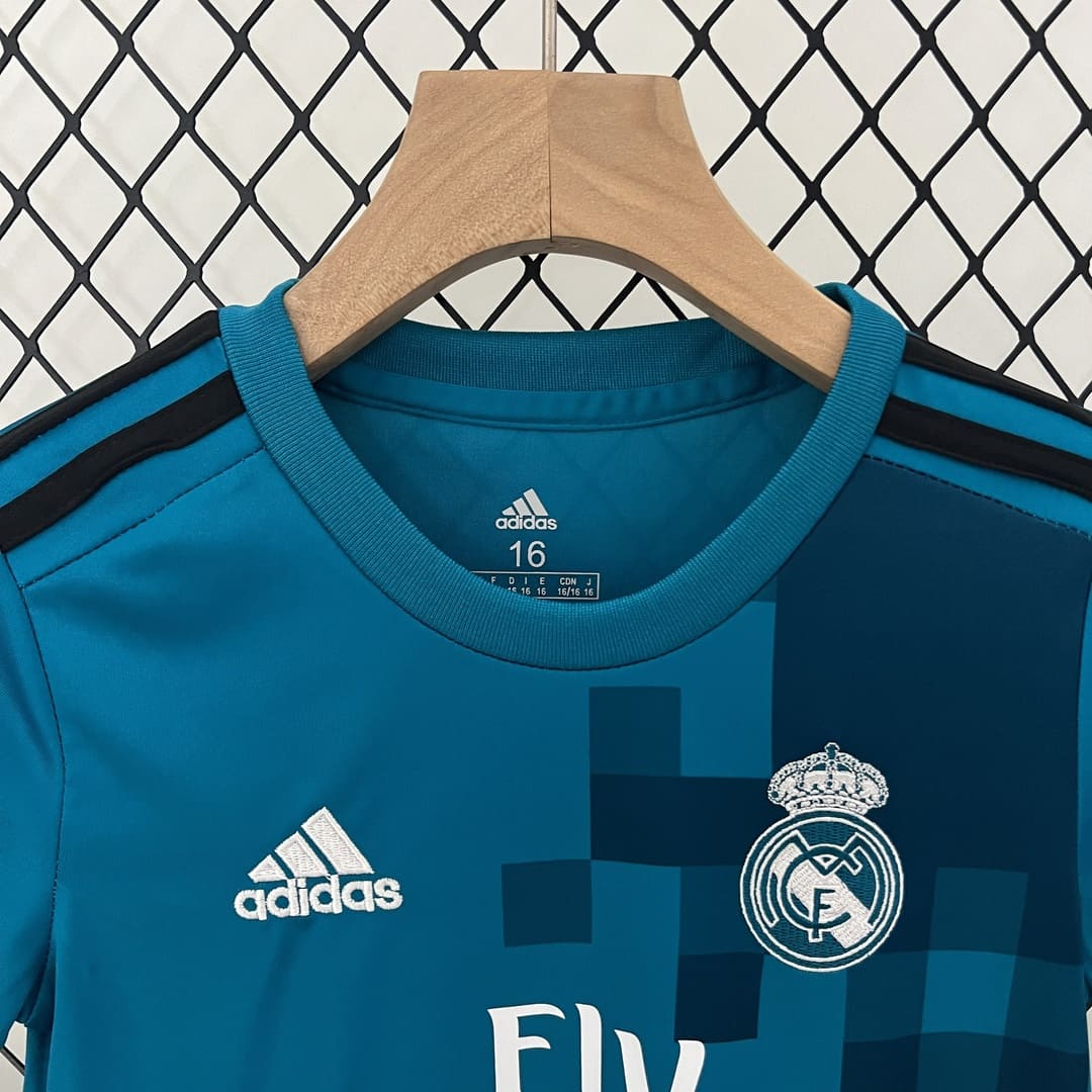 Real Madrid 17/18 Third Kit Enfant