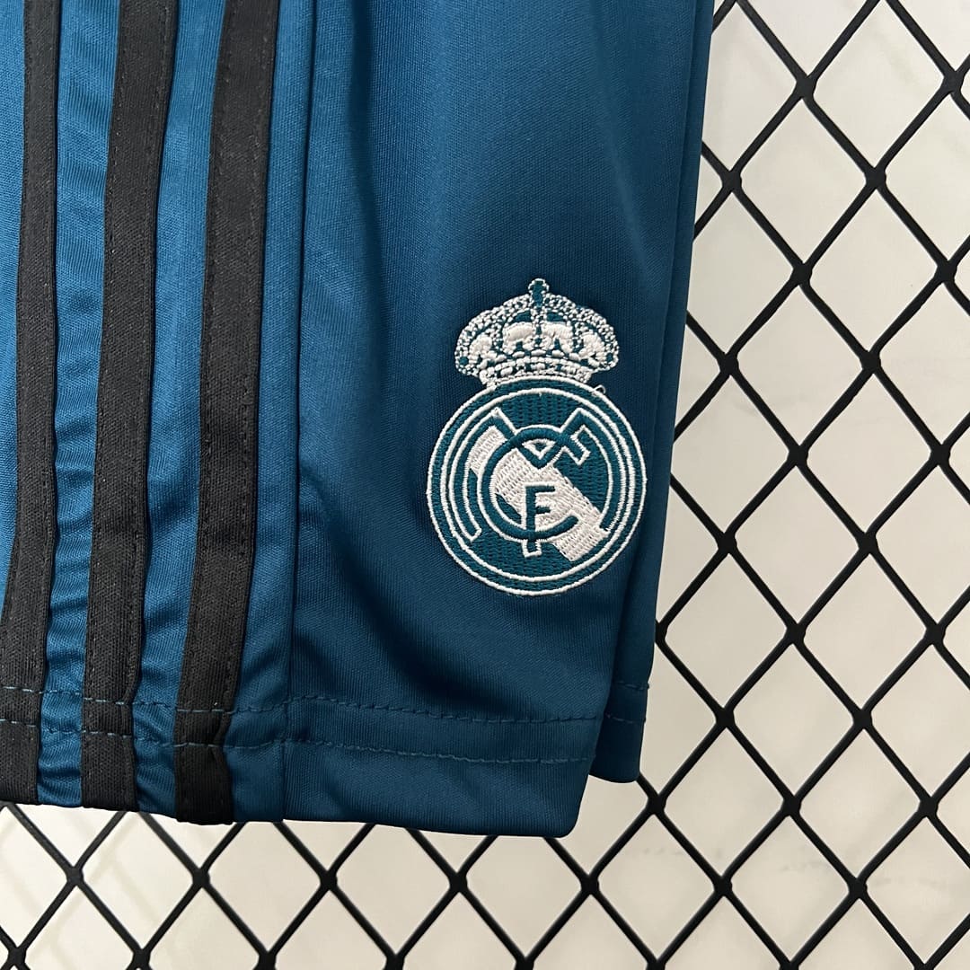 Real Madrid 17/18 Third Kit Enfant