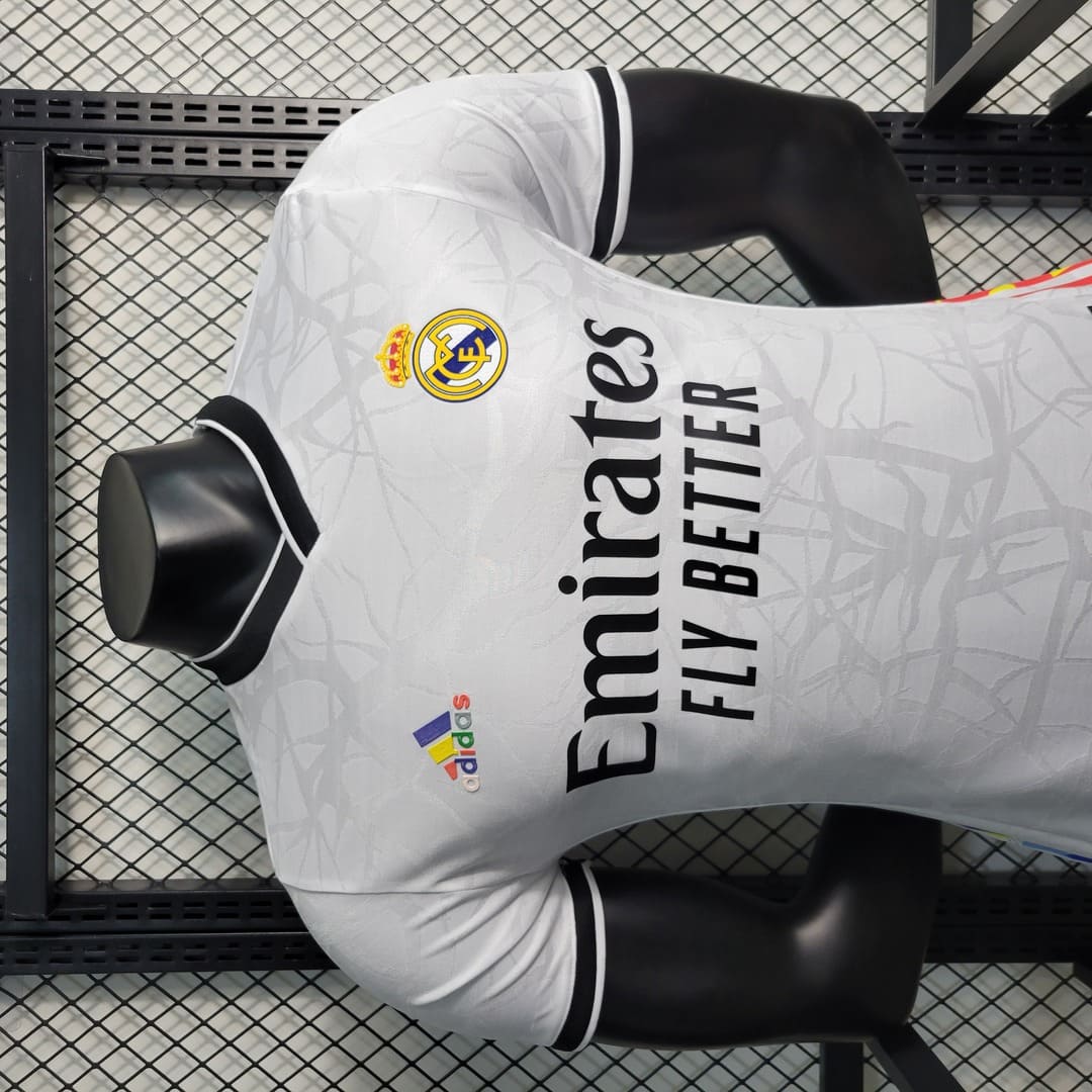 Real Madrid 23/24 Maillot Concept - Version Player