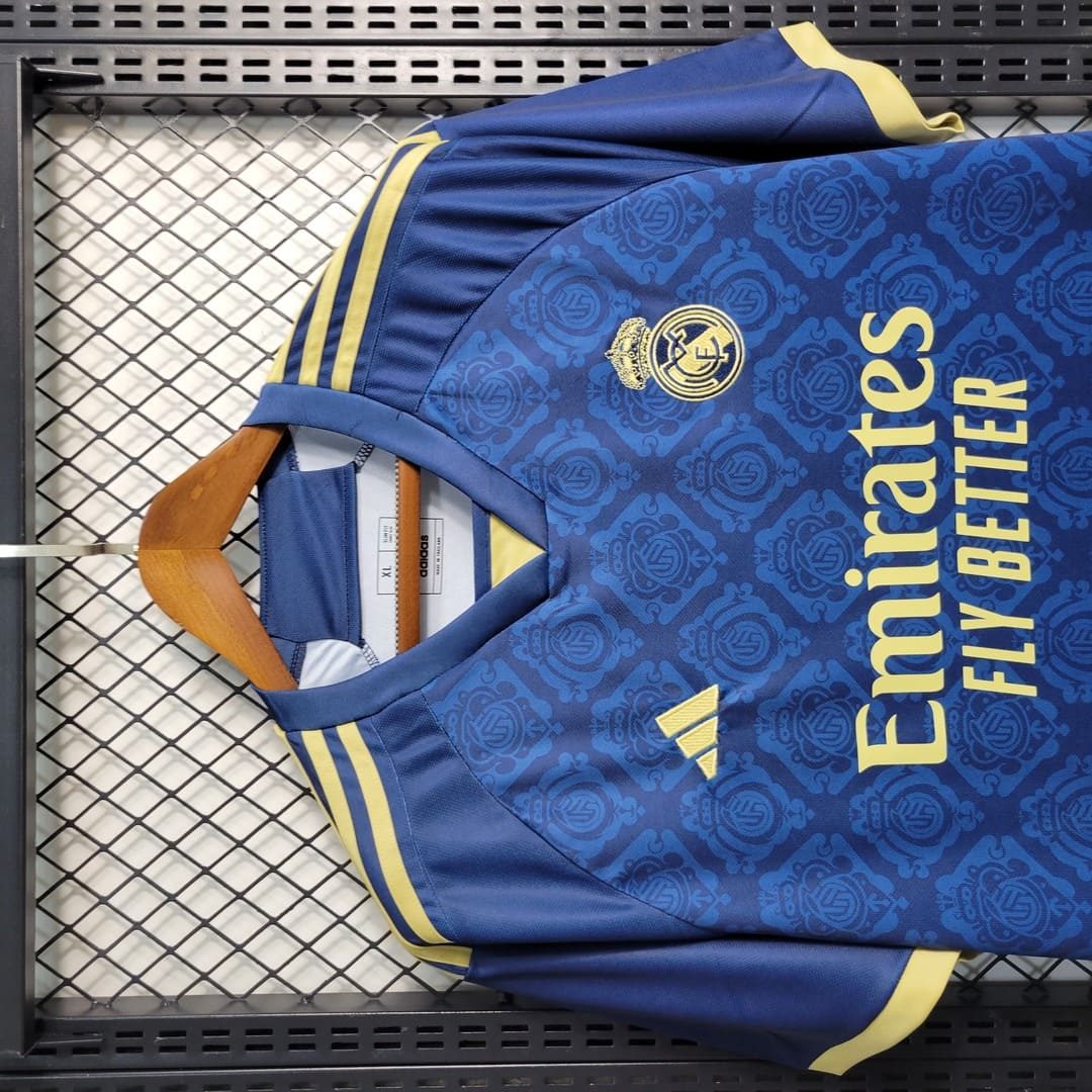 Real Madrid 23/24 Maillot Concept Royal Blue