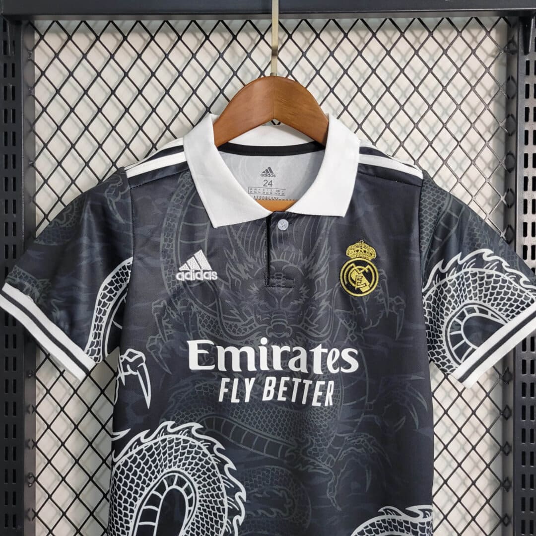 Real Madrid Dragon Noir Kit Enfant