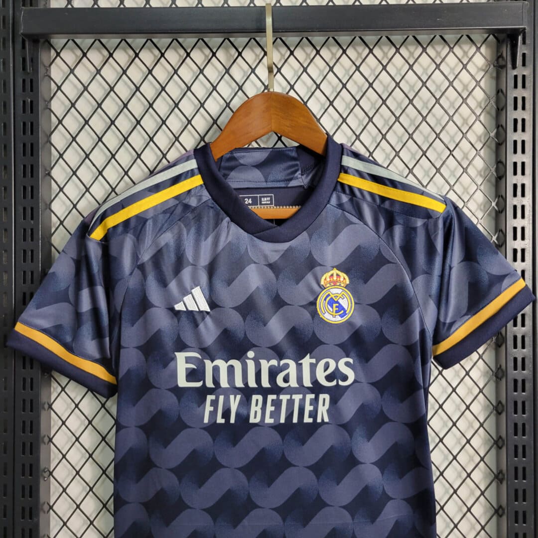 Real Madrid 23/24 Extérieur Kit Enfant