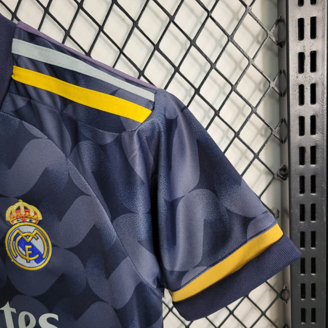 Real Madrid 23/24 Extérieur Kit Enfant