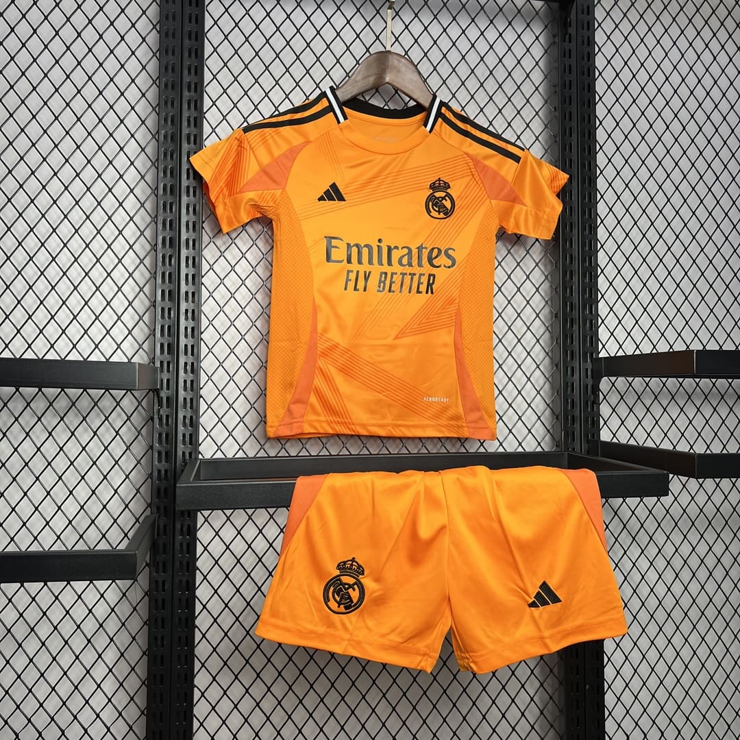 Real Madrid 24/25 Extérieur Kit Enfant