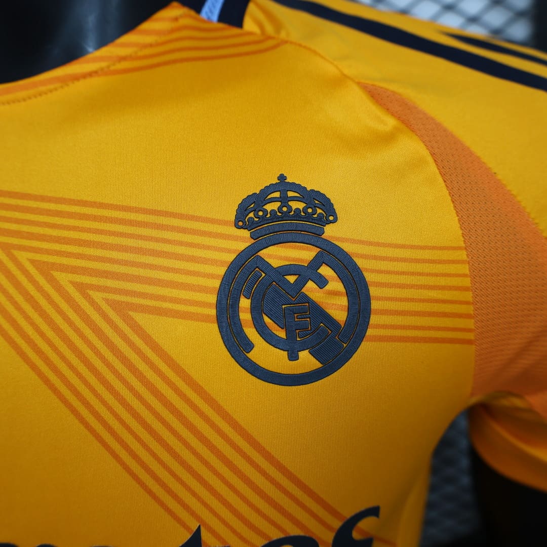 Real Madrid 24/25 Maillot Extérieur - Version Player