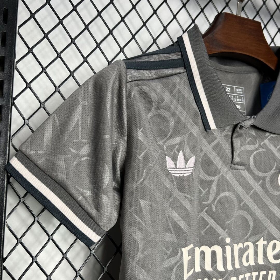 Real Madrid 24/25 Third Kit Enfant