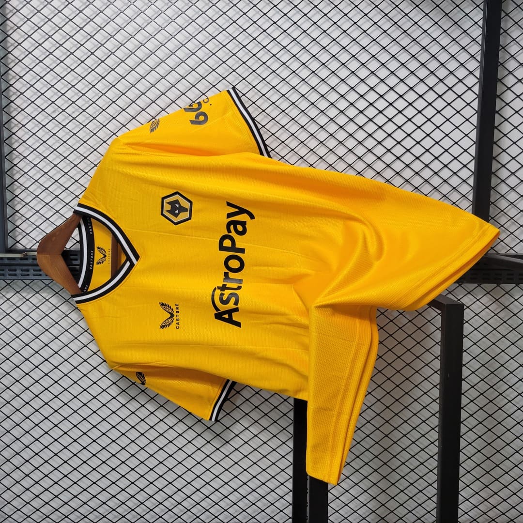 Wolverhampton 23/24 Maillot Domicile