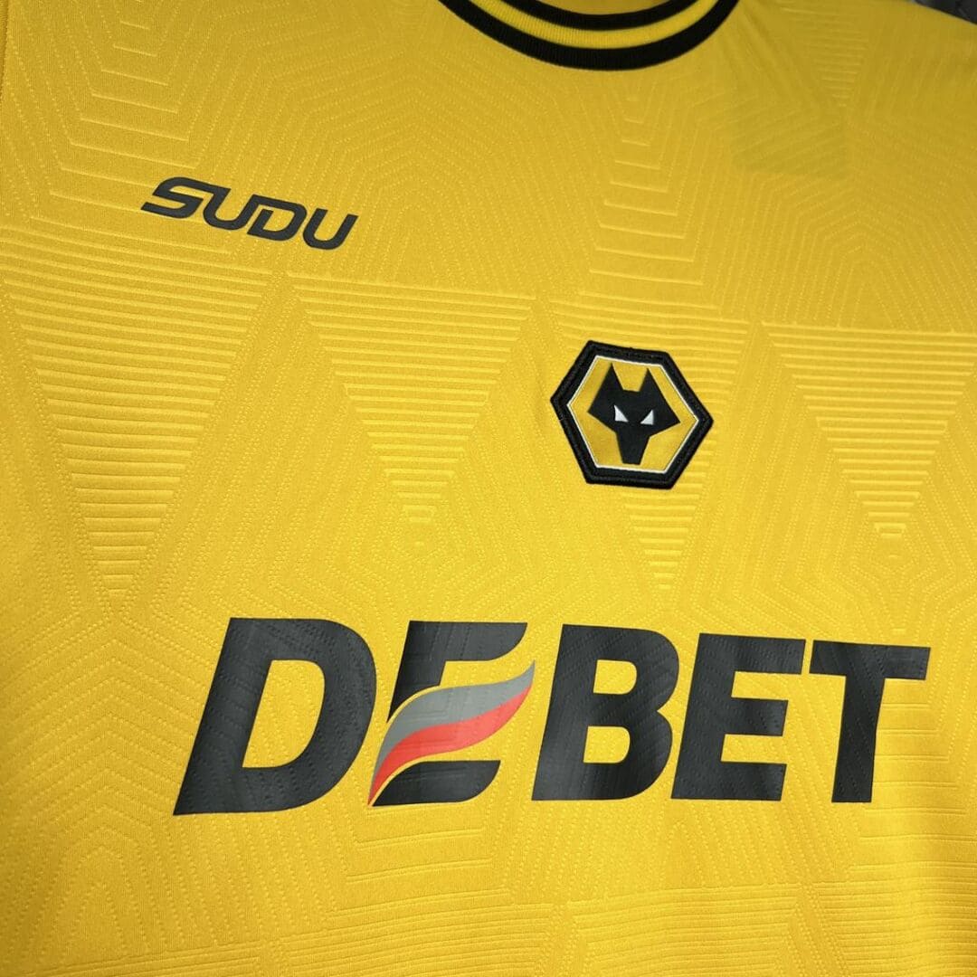 Wolverhampton 24/25 Maillot Domicile