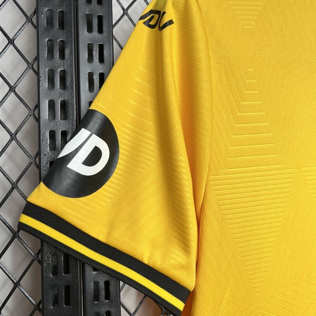 Wolverhampton 24/25 Maillot Domicile