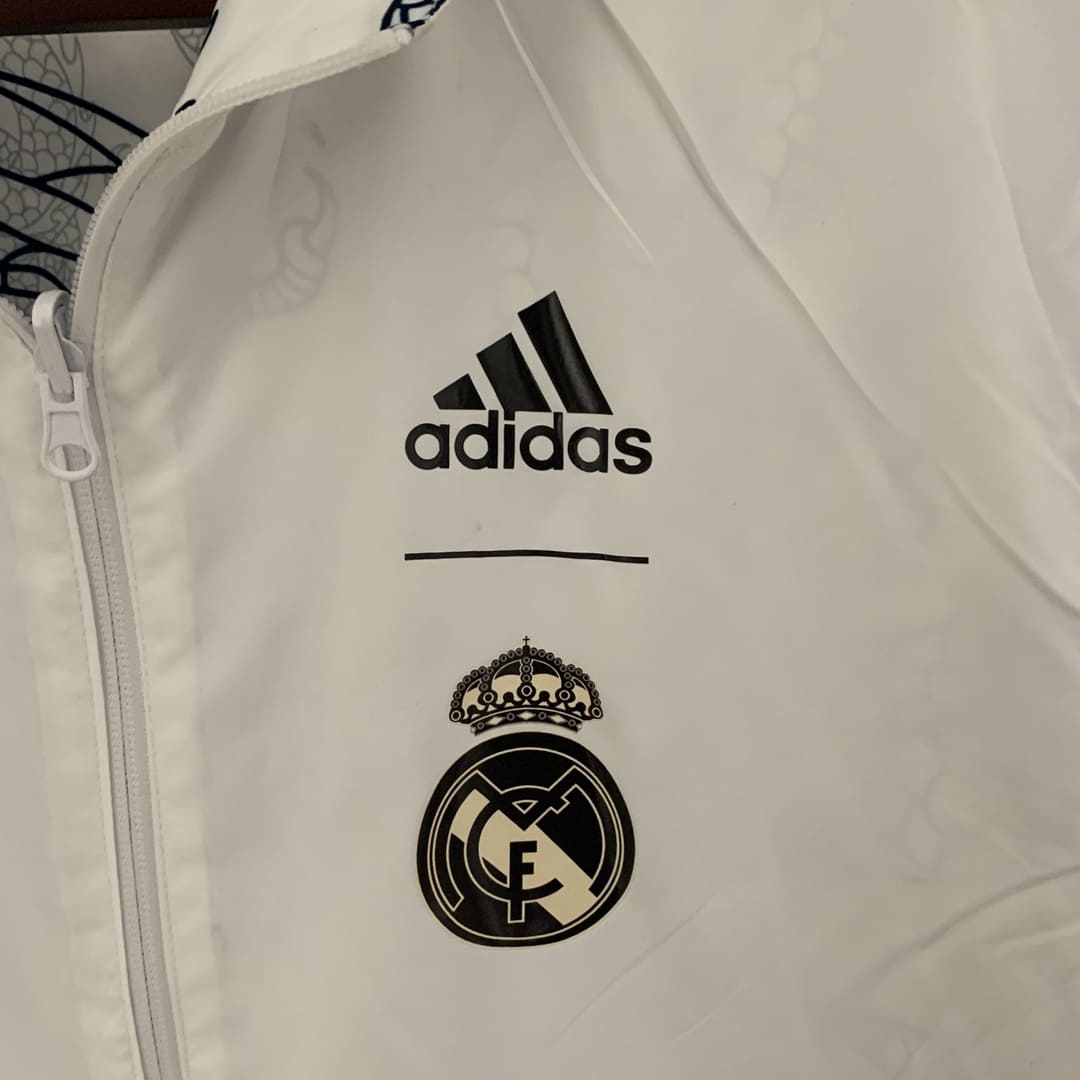 Real Madrid 23/24 - Veste Réversible Dragon Blanc